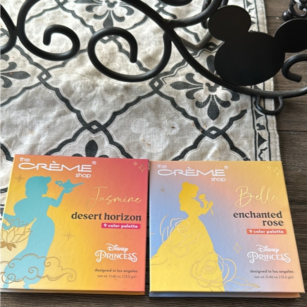 2 Disney PRINCESS EYESHADOW sets